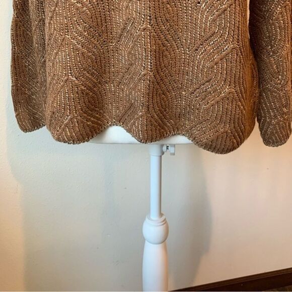 St.John Yellow Tag Wool Blend Scalloped Hemline V Neck Pullover Sweater - Picture 2 of 9